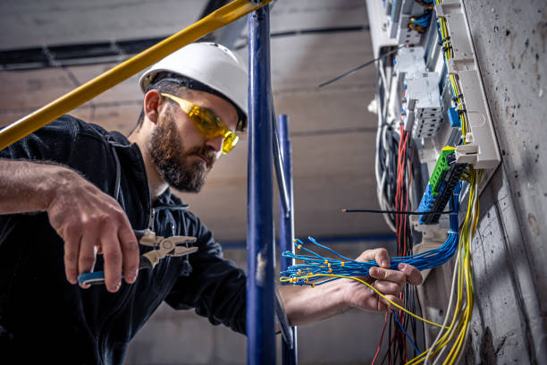 Best Electrical Contractors for Businesses  in Castle Shannon, PA